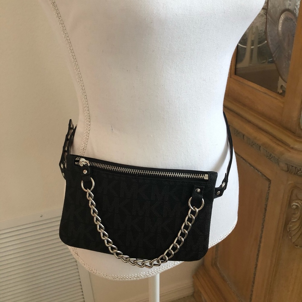 New Michael Kors Leather Black Signature Belt Bag